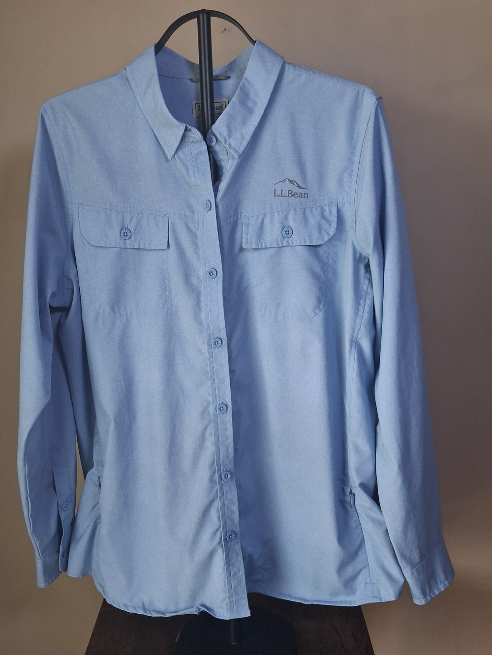 L.L. Bean Women's Aster Blue No Fly Zone Long Sleeve Shirt; Size L